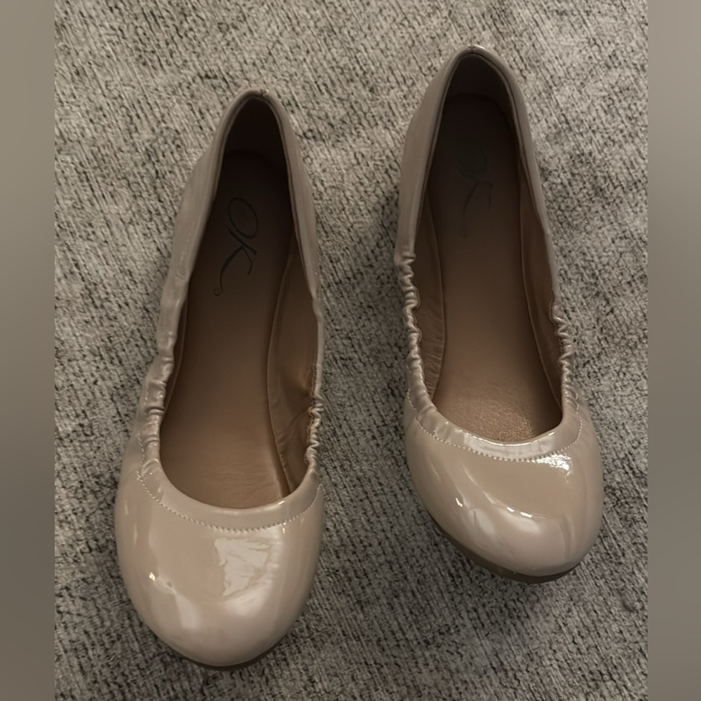 It’s Okay cream/tan ballet flats size 9